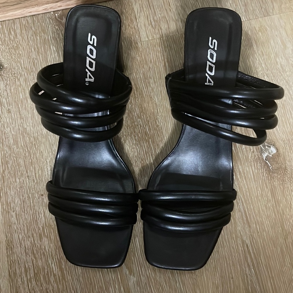 BKE shoes